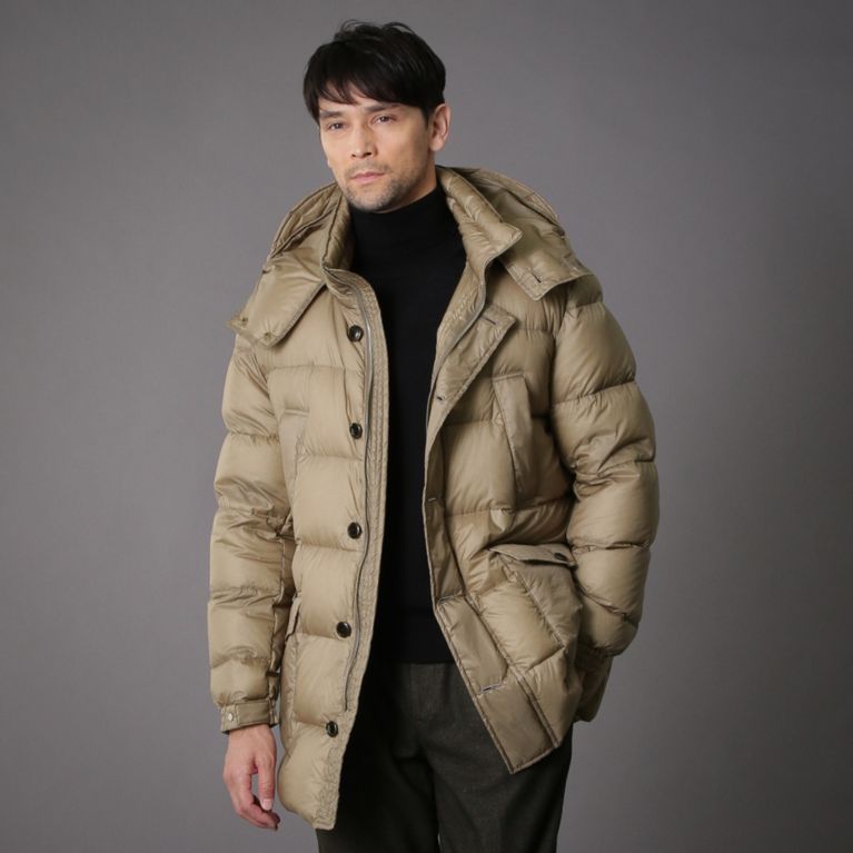 【SANYOCOAT MEN】 ＜京鴨ダウン＞フーデッドダウンコート ベージュ