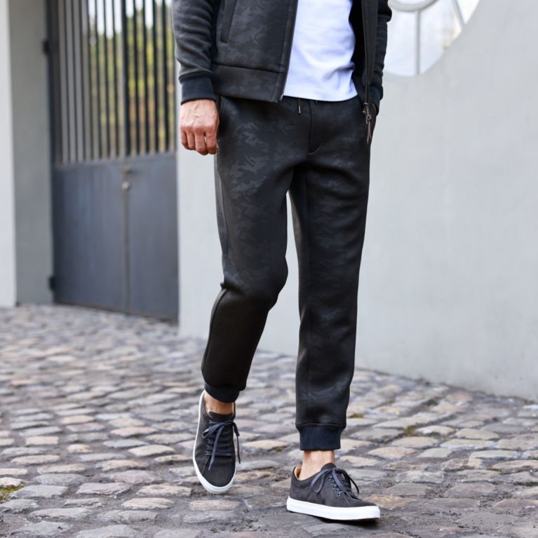 【EPOCA UOMO】 【セットアップ】【ウォッシャブル】カモフラエンボスダンボールリブパンツ カーキ3