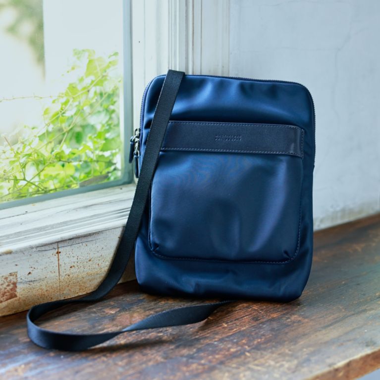 ナイロンツイル モバイルショルダーバッグ ショルダーバッグ Mackintosh Philosophy Men マッキントッシュ フィロソフィー メン のメンズファッション通販 三陽商会