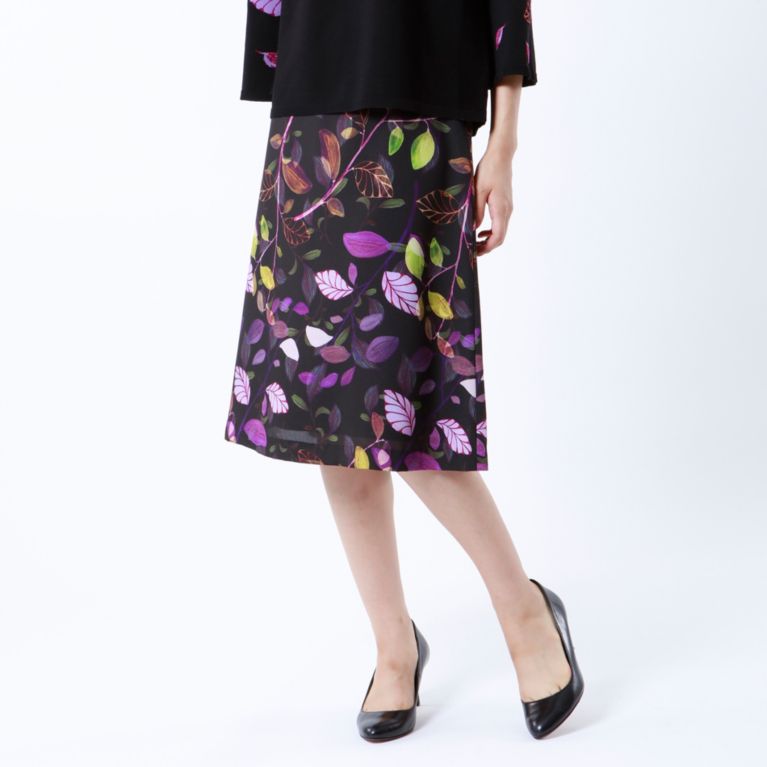 【TRANS WORK】 【ITALY FABRIC】【ウォッシャブル】リーフガーデンプリントスカート ブラック