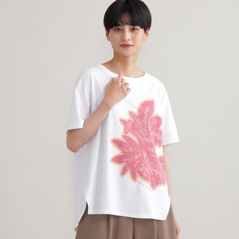 【EVEX by KRIZIA】 【ウォッシャブル】ビッグボタニカルモチーフプリントTシャツ オフホワイト