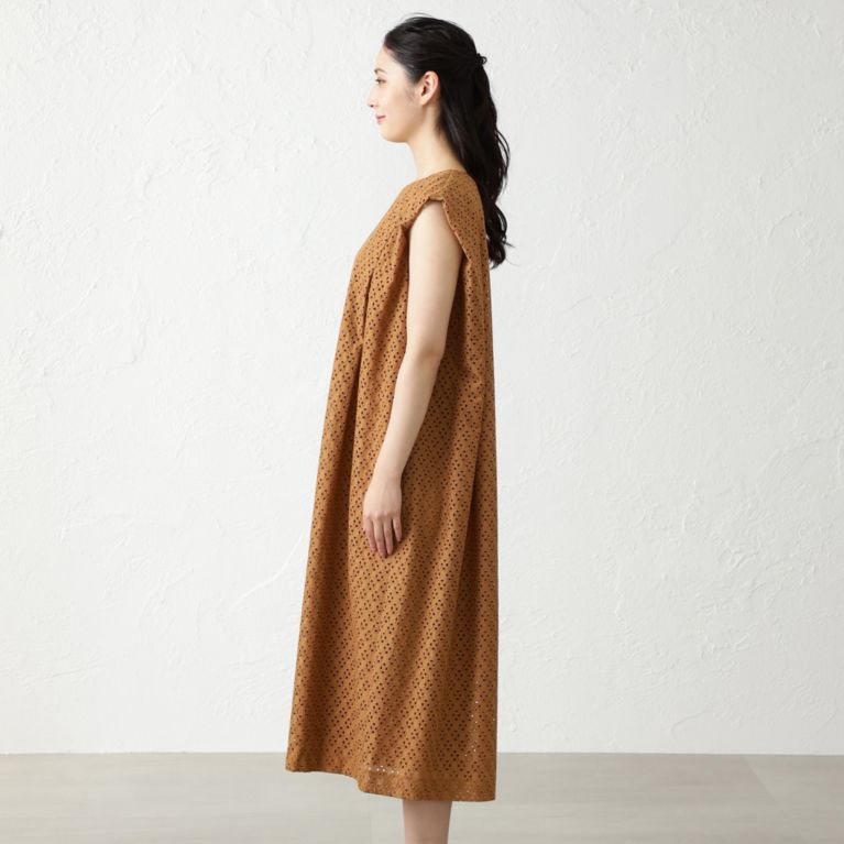 ポイントエンブロイドレス（ドレス）｜AMACA（アマカ）のレディース ...