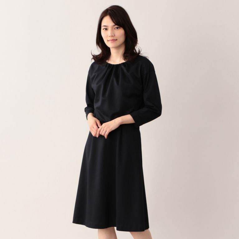 41%OFF！SALE＜三陽商会＞【マッキントッシュ フィロソフィー ウィメン(MACKINTOSH PHILOSOPHY WOMEN)】ツイルジャージーワンピース ネイビー 送料無料 ＆ 定価 31320円から 12960円値引！画像