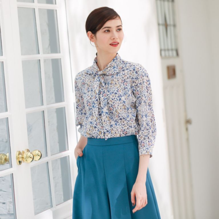 【MACKINTOSH PHILOSOPHY WOMEN】 リバティプリントブラウス ブルー