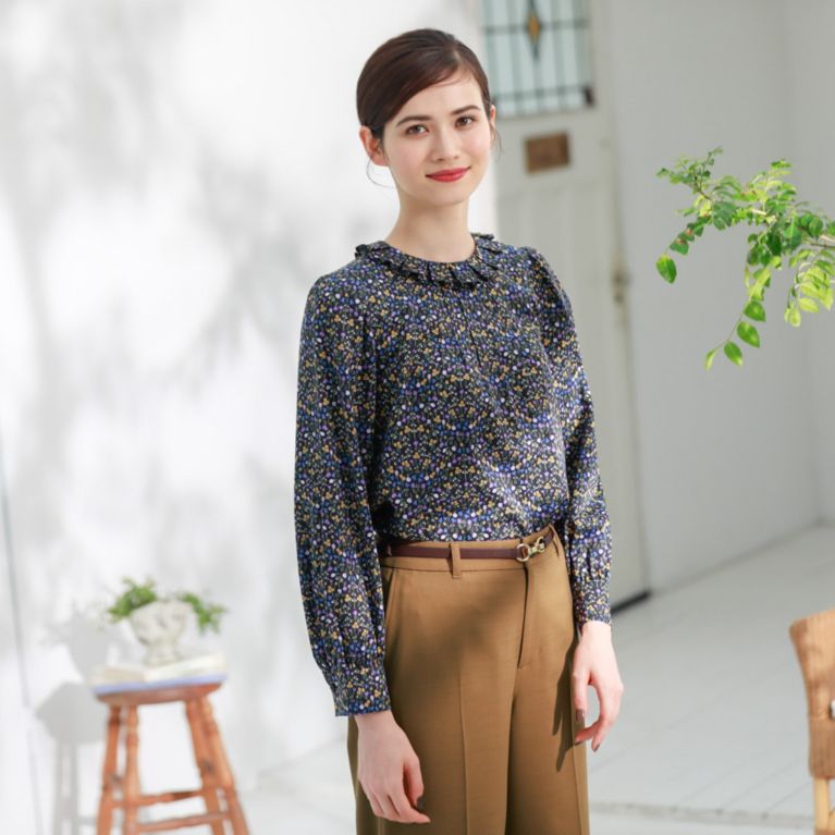 【MACKINTOSH PHILOSOPHY WOMEN】 Snowblue Garden ブラウス ネイビー