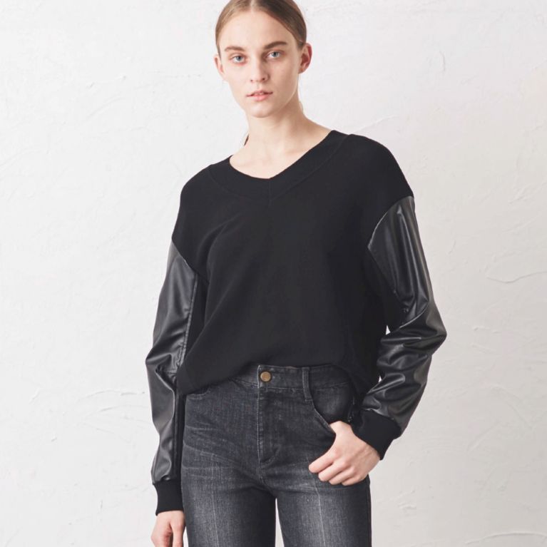 【EPOCA】 【La maglia】Vネックプルオーバー 黒