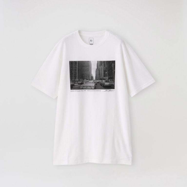 【LOVELESS】 【KOBAK×LOVELESS】EXCLUSIVE フォトTシャツ RADIO CITY MUSIC HALL ホワイト