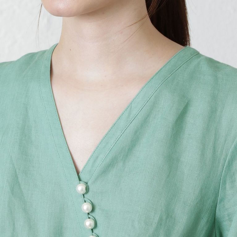 Flicka パールボタンカラードレス ワンピース Epoca The Shop エポカ ザ ショップ のレディースファッション通販 三陽商会