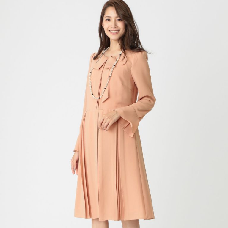 ウォッシャブル スポンジジョーゼットボックスプリーツワンピース ワンピース To Be Chic トゥー ビー シック のレディースファッション通販 三陽商会