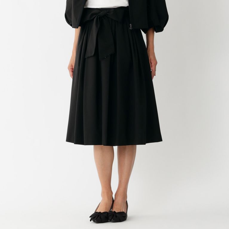 【TO BE CHIC】 タフタストレッチフレア スカート ブラック