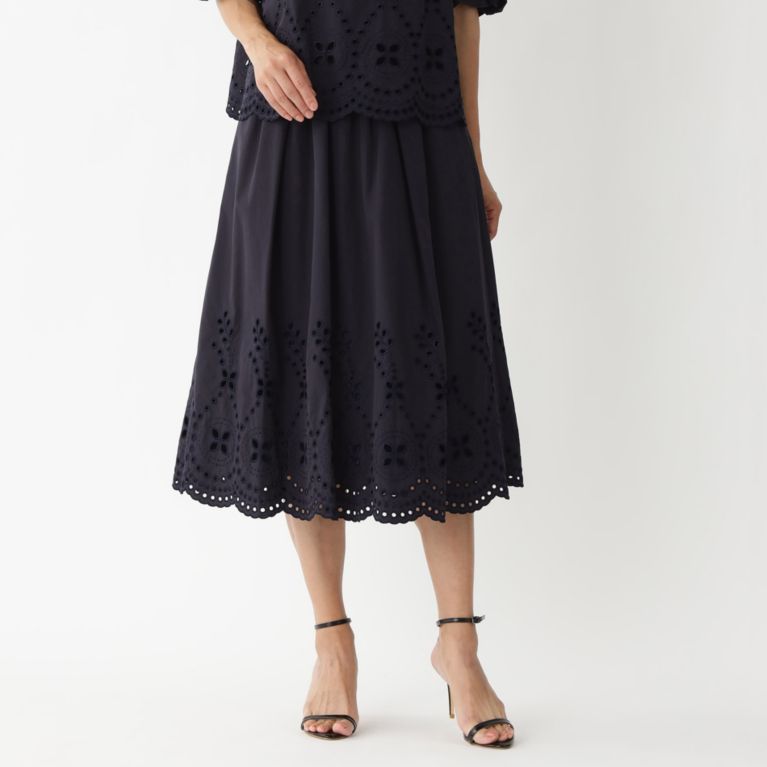 【TO BE CHIC】 エンブロイダリー スカート ネイビー