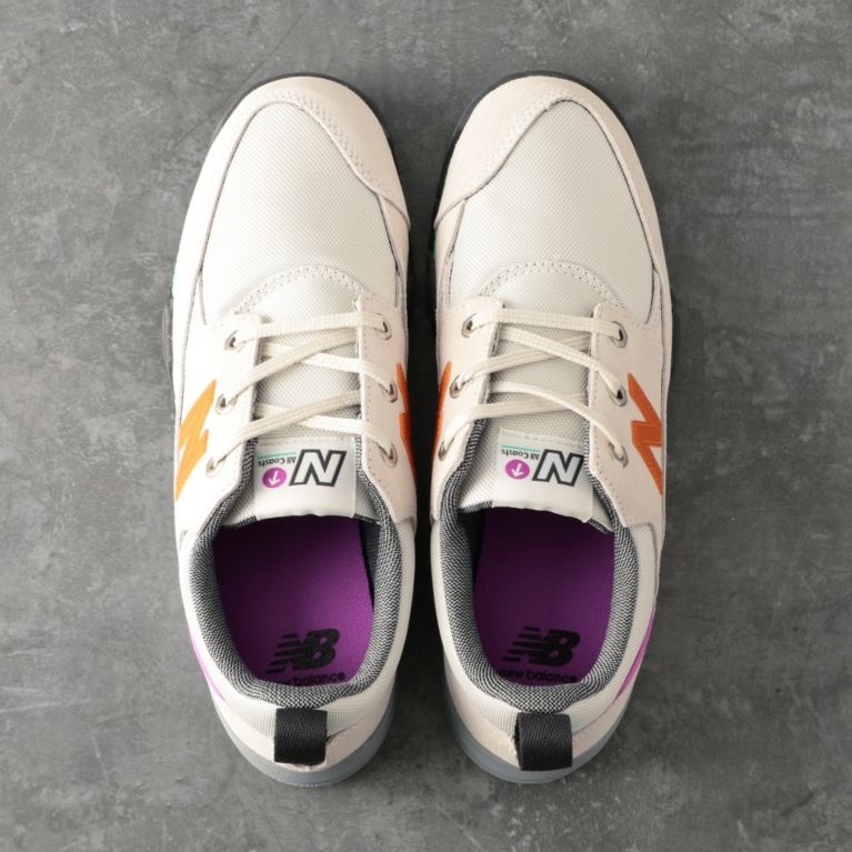 new balance am562
